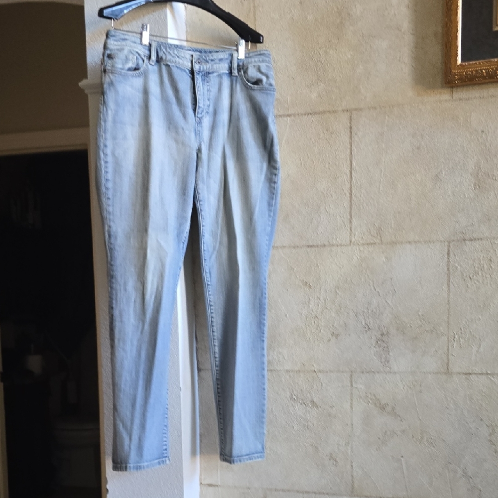 Chico's Light Wash Skinny Jeans